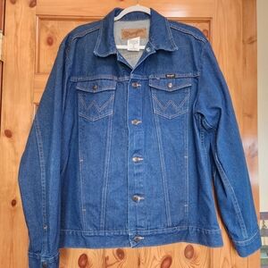Wrangler Men's Cowboy Cut Blue Denim Jacket, Size LT